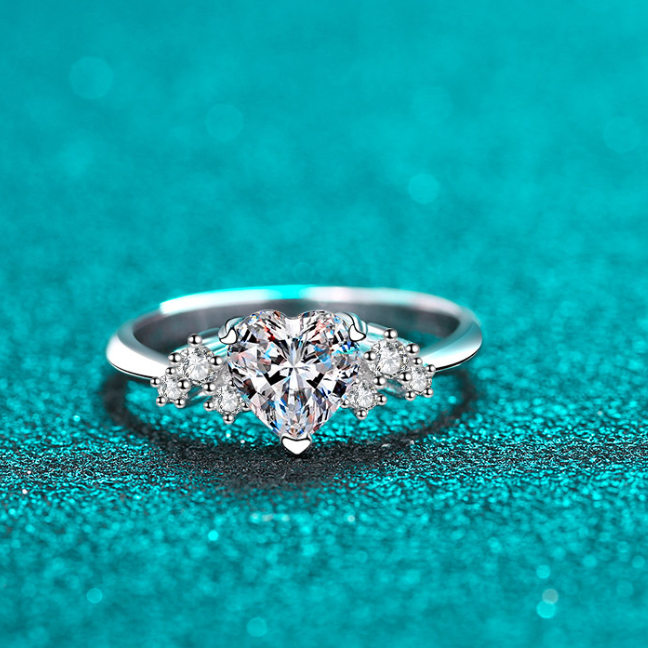 925 Sterling Silver Heart Moissanite Ring