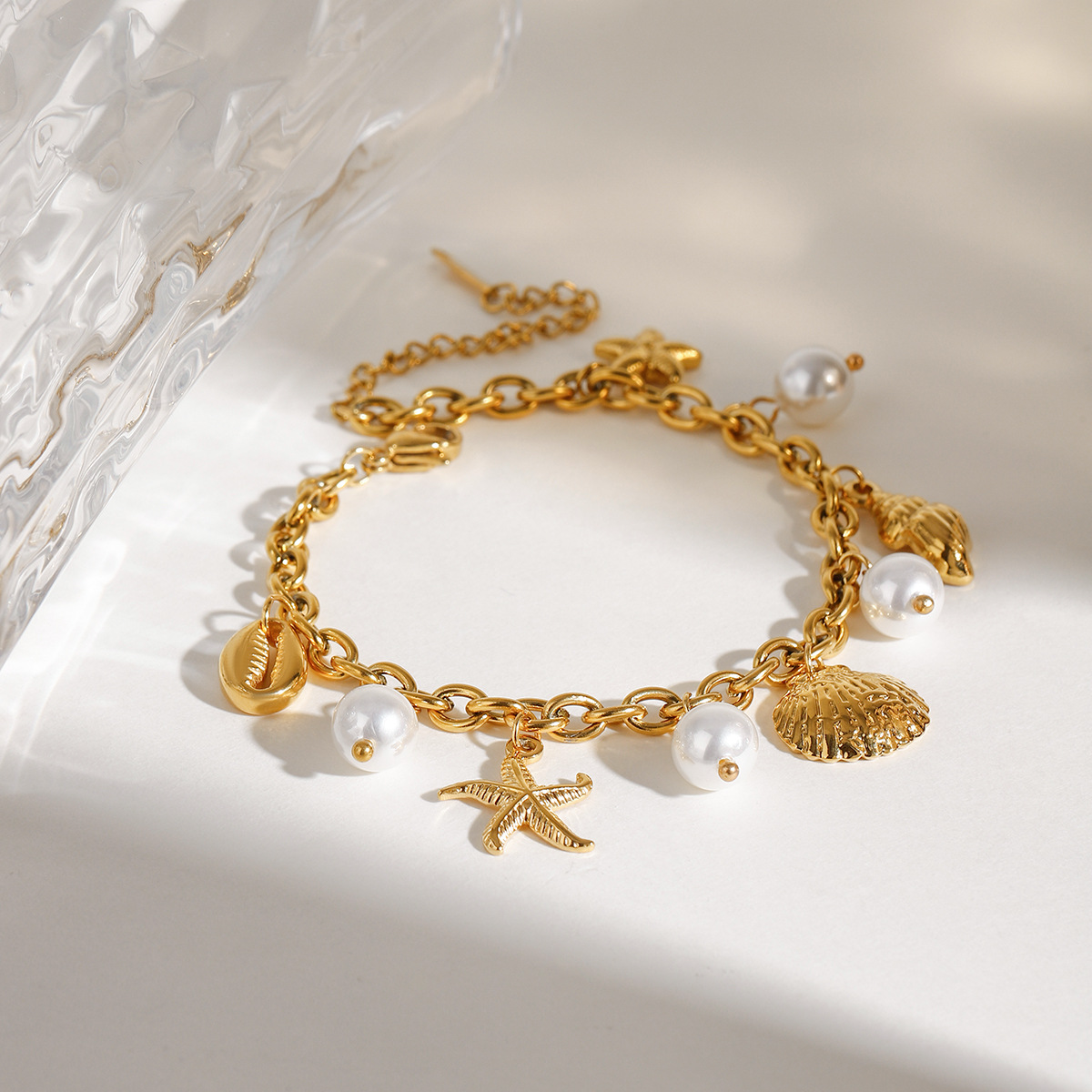 Pearl Shell Charm Bracelet — 18K Gold Stainless Steel