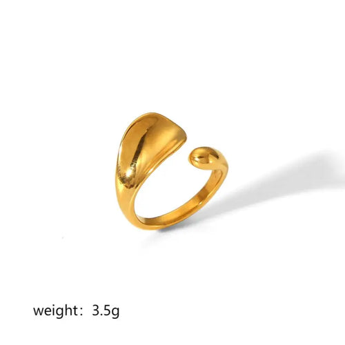 18K Gold-Plated Twisted Band Ring — Stainless Steel