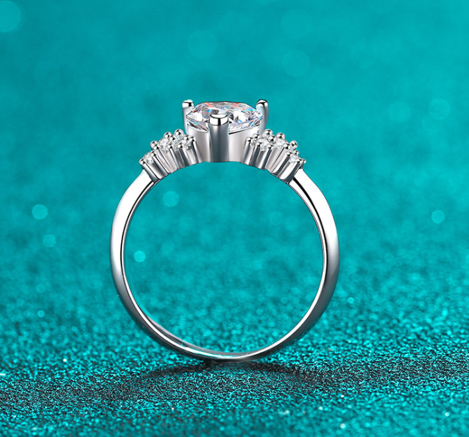 925 Sterling Silver Heart Moissanite Ring