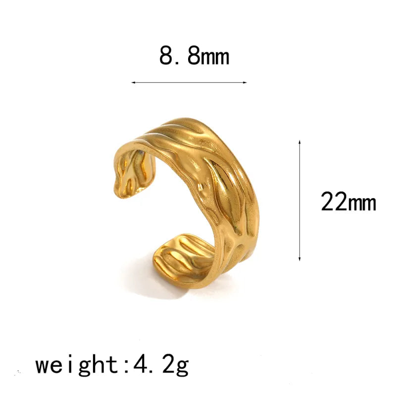 18K Gold-Plated Twisted Band Ring — Stainless Steel
